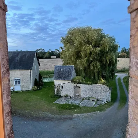 Ferme Fortifiee D Enguenard *