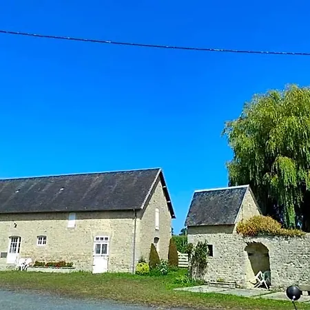 Ferme Fortifiee D Enguenard Formigny