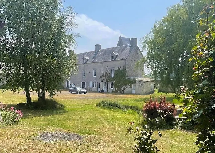 Ferme Fortifiee D Enguenard