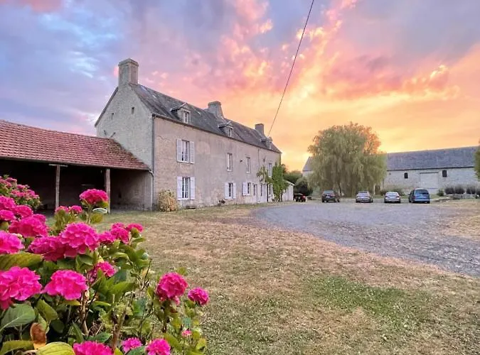 Ferme Fortifiee D Enguenard *