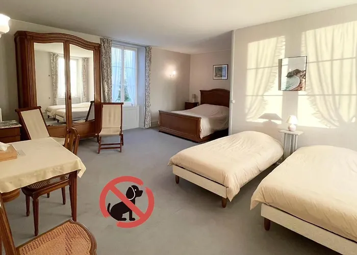 Ferme Fortifiee D Enguenard *